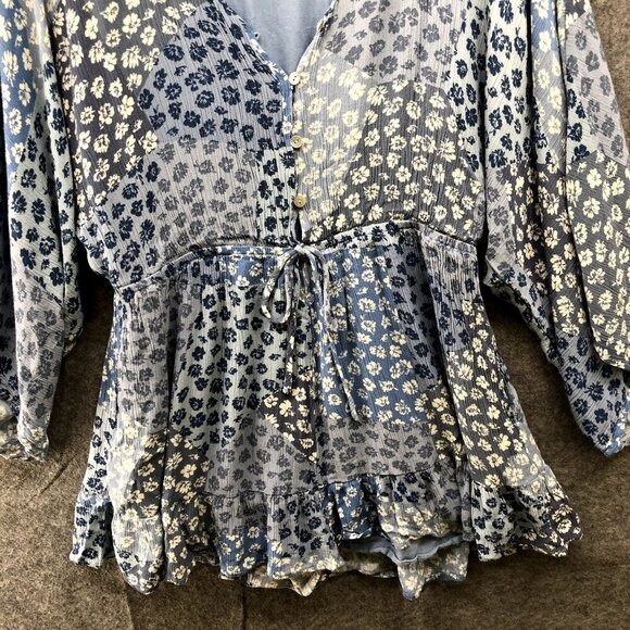 Illa Illa Romper Womens Large L Blue Floral Boho Ruffle Hem V-neck Short Sleeve - Picture 3 of 10
